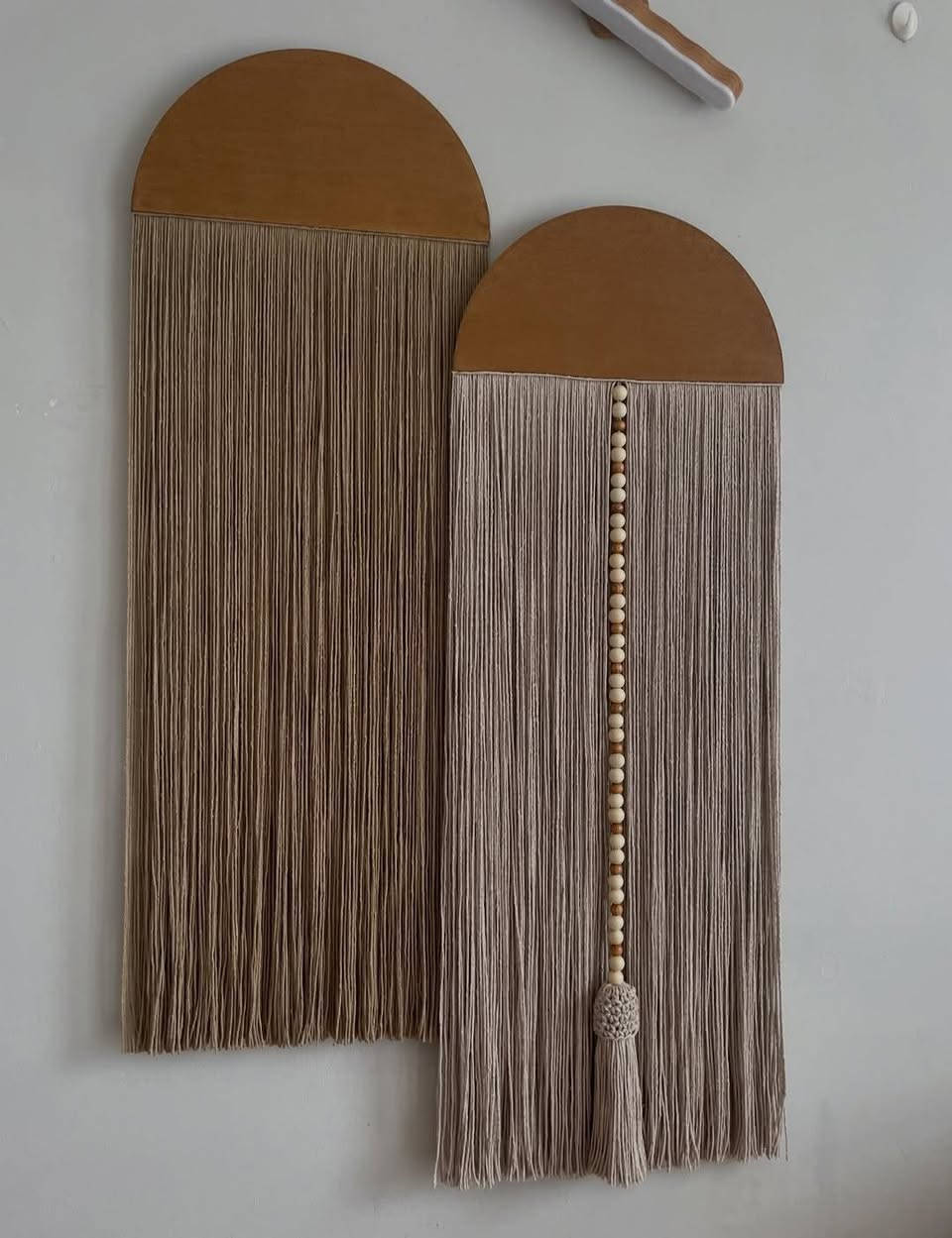 ❗❗عرض العيد استغلو العرض وتوصيل مجاني ❗❗
تردين بيتج يكون انيق وبي لمسه يدويه فاخره 
سويتلج عرض ع ديكور جداري بوهيمي شغل يدوي وحصري يعطي انطباع هادئه للمكان،  وطبعا الالوان تكون ع ذوقج وحته قياس الطول يكون ع طلبج 

قطعتين قياس كبار ب40 بدال 55 الف 
3 قطع وحده كبيره وثنين وسط ب48 الف بدال 65 الف 
4 قطع ثنين كبار وثنين وسط ب 58 الف بدال  75 الف  

ولتنسين التوصيل علينه يوصلج لباب البيت مجاني 🫣 

@إشارة


**إذا كنت صاحب هذا الإعلان وتريد حذفه لأي سبب، رجاءا أرسل رسالة إلى الدعم الفني**