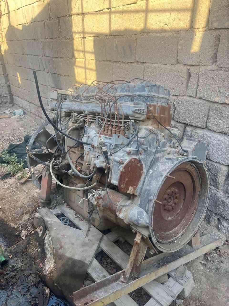 ‎‏مكينة سكانة ستة سلندر للبيع الموقع￼ الموفقية شارع بغداد للتواصل***********/***********‎ البصرة, العراق
