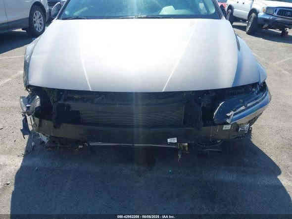 السلام عليكم 
للبيع فقط
هونداي النترا
موديل 2024
فول عدا الفتحه 
حادث واضح
كير مكينه كفاله
شاشه متصله 
لون سمنتي
السعر الى الميناء ( 82 ) ورقه 

للتواصل متوفر فقط ( اتصال + واتساب) 
***********
