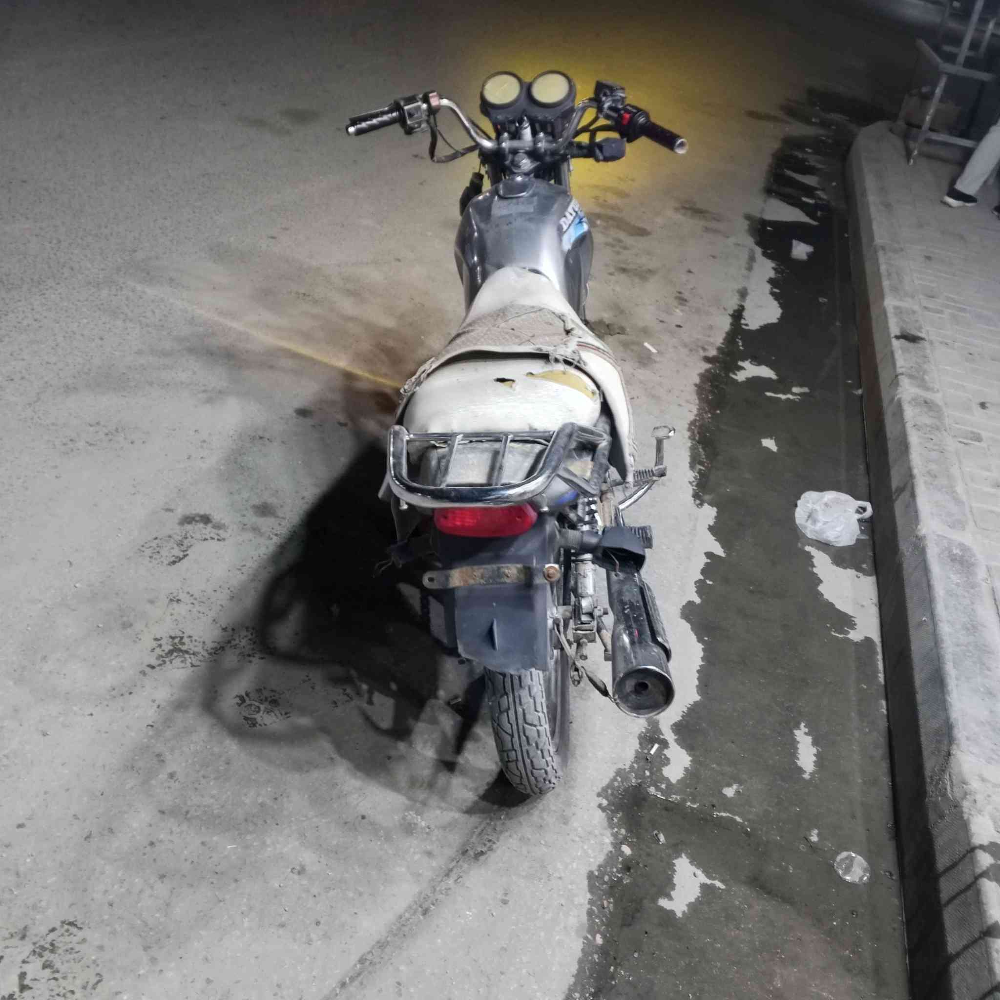 اسلام عليكم اقره المنشور زين وخابرني دايوان عضم موديل 15 اوراق اصولي اوراق اصولي اوراق شرط شخط مابيهن انضاف كلش كهربائيات شغاله سلف نگره لايت زنون دبل اشاره كله شغال عوزه ملاحضات بسيطه جداً الشاصي لا لحيم ولا عواج ولاخياسات مكفول كفاله عامه محرك مامفتوح وناعم شلعه.ومعدل خير من الله ب الواقع احلى السعر 600وبيها مجال للشراي مكاني كربلاء حي المهندسين مال العسكري قرب صيدليه الرونق مامتواجد خاص فقط اتصال رقمي/***********
