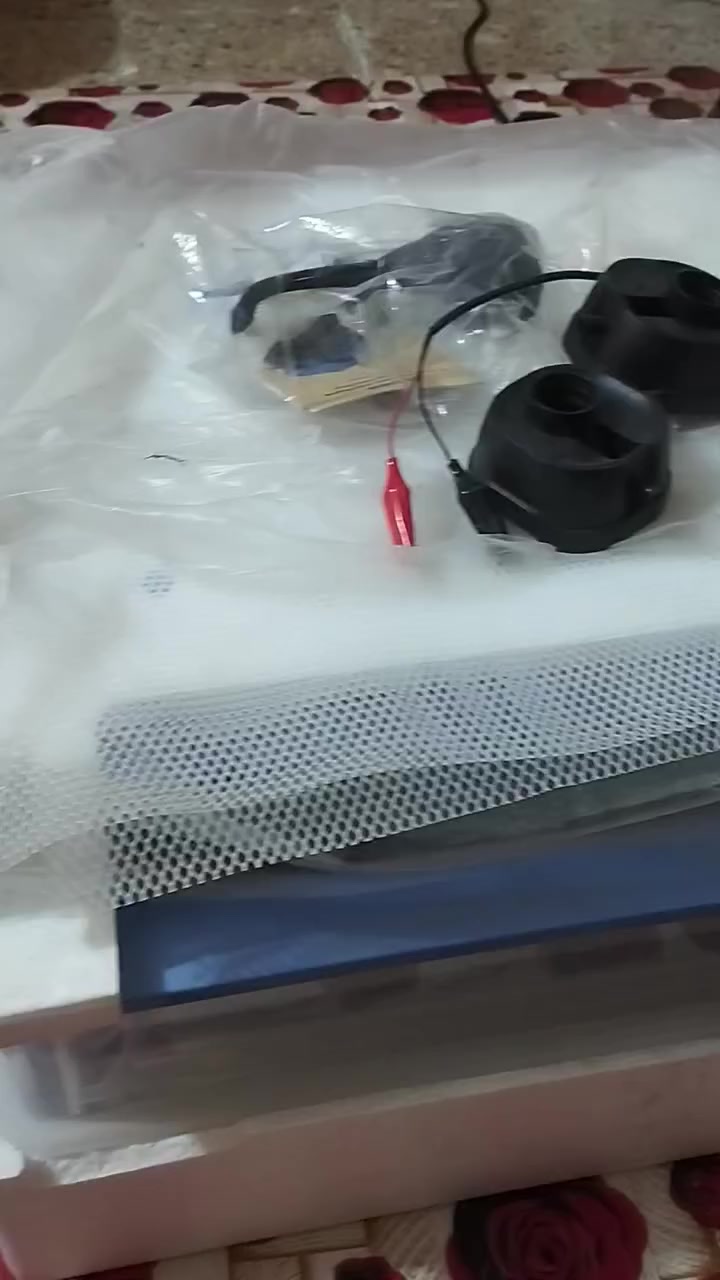 فقاسة غير مستخدمة 80بيضة للبيع السعر 50 المكان البصرة  للتواصل واتساب موجود ***********
