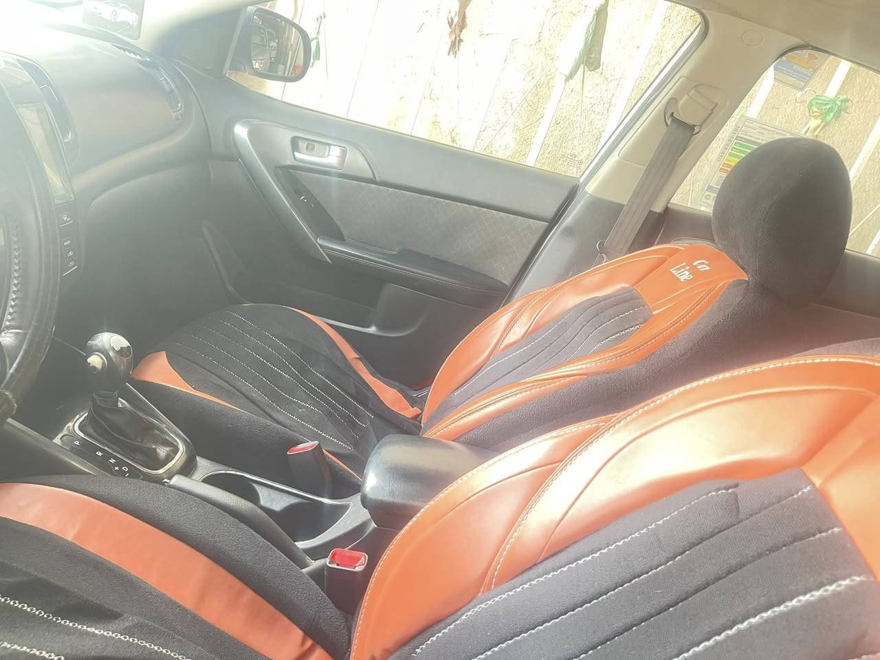 سلام عليكم سيراتو موديل 11مكفوله كفاله عمامه فول موصفات فتحه بصمه  تصال بس ***********
