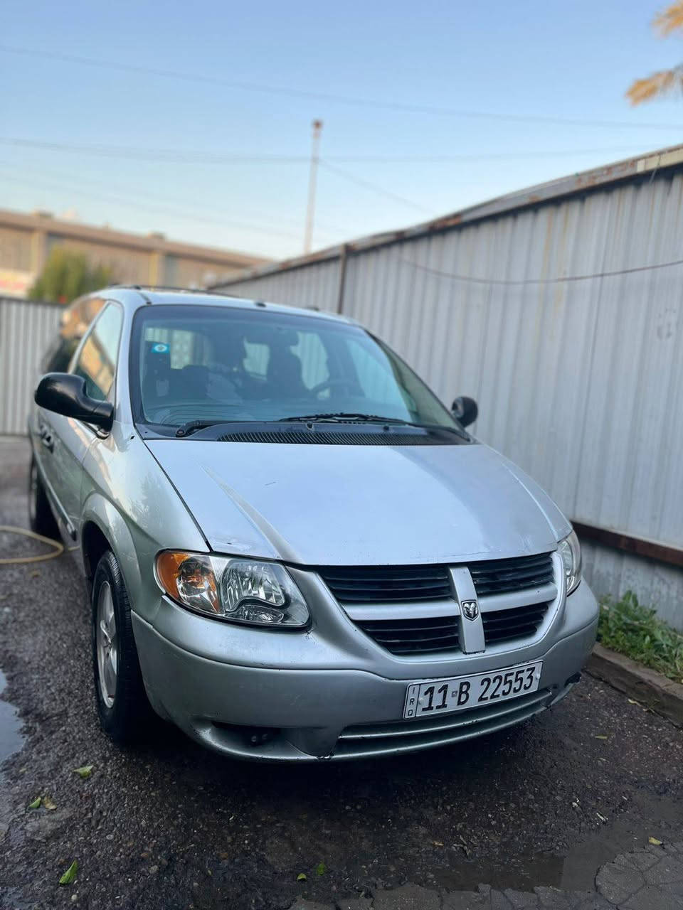 دودج كرفان امريكي بسمي موديل 2007 محرك 3300 وكير اوتو وتبريد بحاله جيده جدا السعر 68 مكان بغداد ***********
