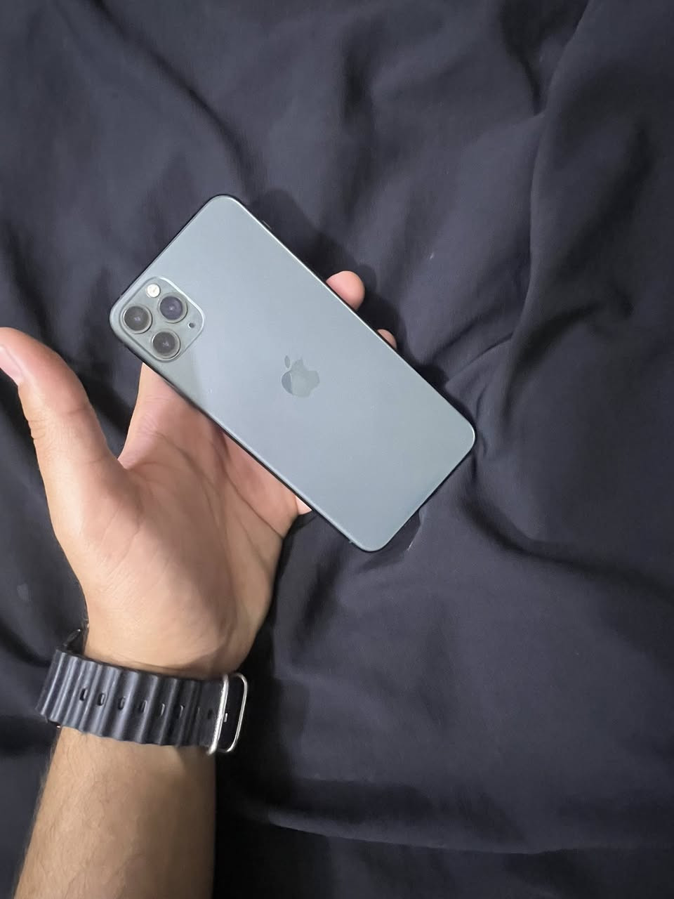 السلام عليكم أفون البيع 11برو ماكس أفون بي بس هاذه الخط بل شاشه ‭0771 497 3602‬بي واتساب
