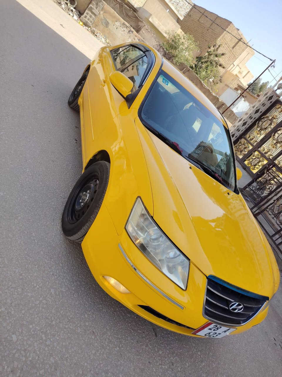 اسلام عليكم
سوناتا المقدسه موديل 2010 حره
 رقم مميز دولي نجف  تحويل ثاني يوم 
مواصفات نص فول 
محرك وكير بلكارتون شرط 
ماشيه 200الف حقيقي مامشتغله تكسي ابد  مال جناي 
تبريد حداديه جاهزه 
كفاله عامه السياره عدأ تبديل بنيد وجاملغ بدون اي دواخل 
مكان السياره ديوانية قضاء الشامية 
السعر ب 92 ورقه وبيه مجال 
رقم ***********
