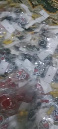 ميدالية صغيرة • دعاية ثابتة • دعاية متنقلة