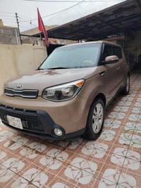 كيا صول موديل 14 ماشيه 120ميل بيها بس بنيد مبدال ولباقي بارد مثل ماموض...