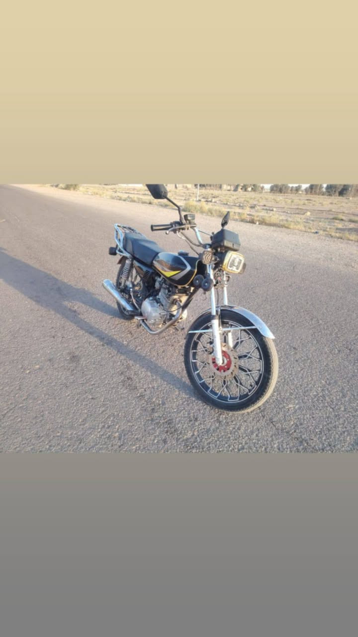 سلام عليكم دراجه موديل 24 محرك 200شلعه تخبل دراجه جاهزه من كلشي صلف هندر لايت كله شغال  سعر 625وبيها مجال بسيط مكان الصقلاويه المعهد التقني ***********
