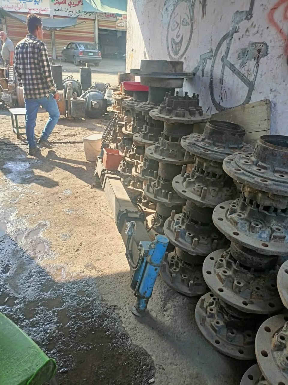 رجلين خلفي كرين للبيع اتصل ***********
