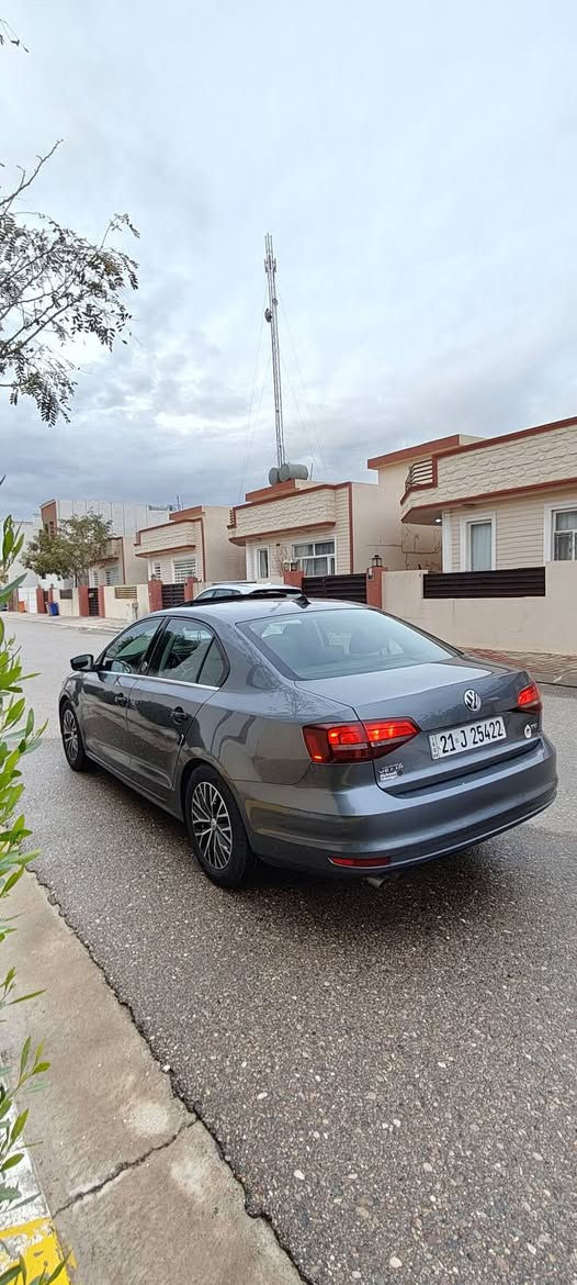 جيتا   JETTA
موديل 2017

وارد 

مواصفات 

*محرك 18. Turbo
* سلايت
بصمة
حساس امامي
كشن جلد

*لايت زينون 
*نظام سماعات مضخم 
*شاشة بلادي 
*تحكم ستيرن جهتين
كير + محرك + شواصي كله بشرط 
ضرر سيارة بونيد بدون دواخل
سيارة جاهز بدون اي نقص
سنوية جديد
 دفتر بنزين 

مكانه بكركوك 

سعر 127$ بيه مجال 

للأستفسار ( ***********
