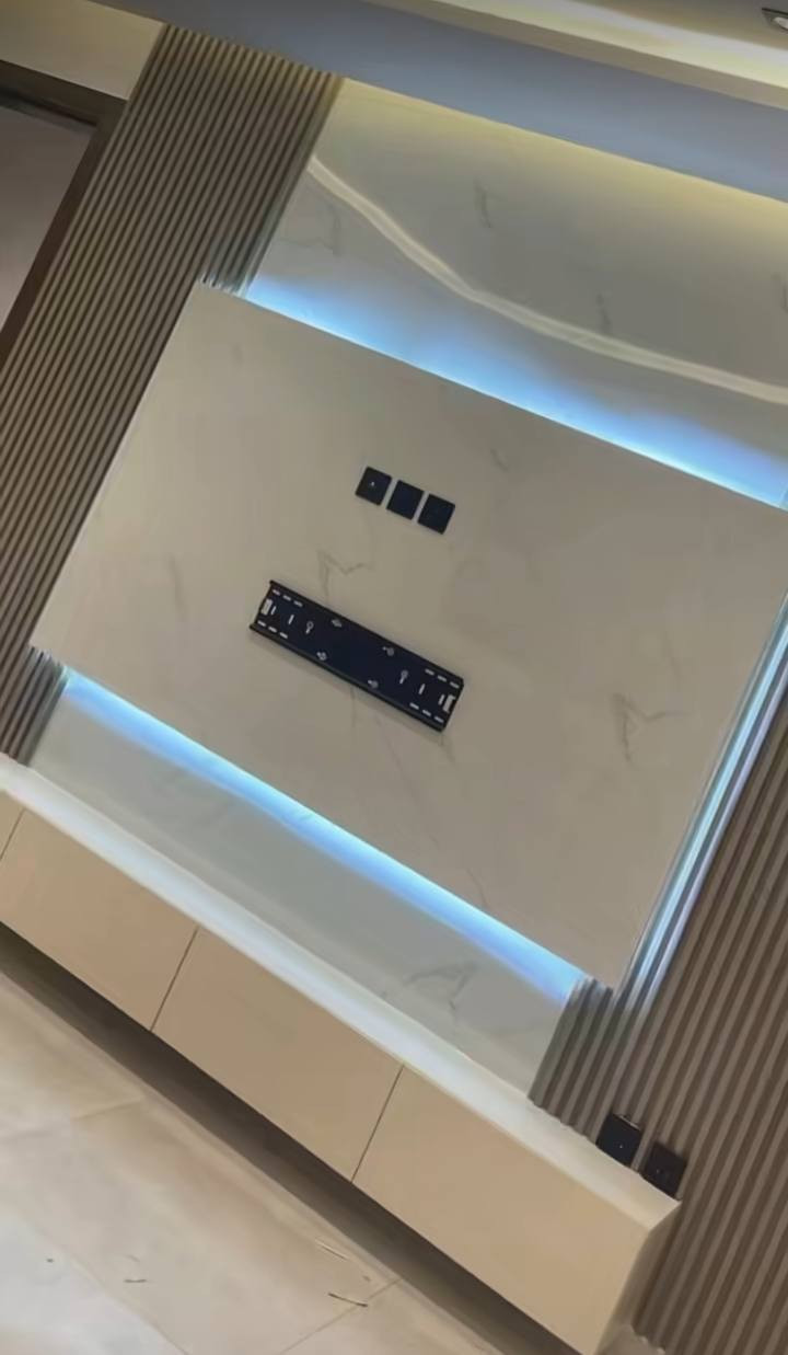 سلام عليكم
ديكورات مغربي متفرغ حالين
الشغل هندسي
 وبسعر مناسب كلش
نموذج من اعمالنا 
جميع ديكورات 
1- جبسن بورد و تغليف الجدران  بوكسات قواطع مغربي +  بورد + بوردx
2- فلين + بديل خشب+  
3- ديكور بلازمة. 
4- سحبات داخليه وخارجيه
5- نشتغل جميع محلات والمجمعات  بكادر مميز
يوجد لدينا كادر مجمعات بسعار مناسبه جدن
التواصل *********** واتساب
