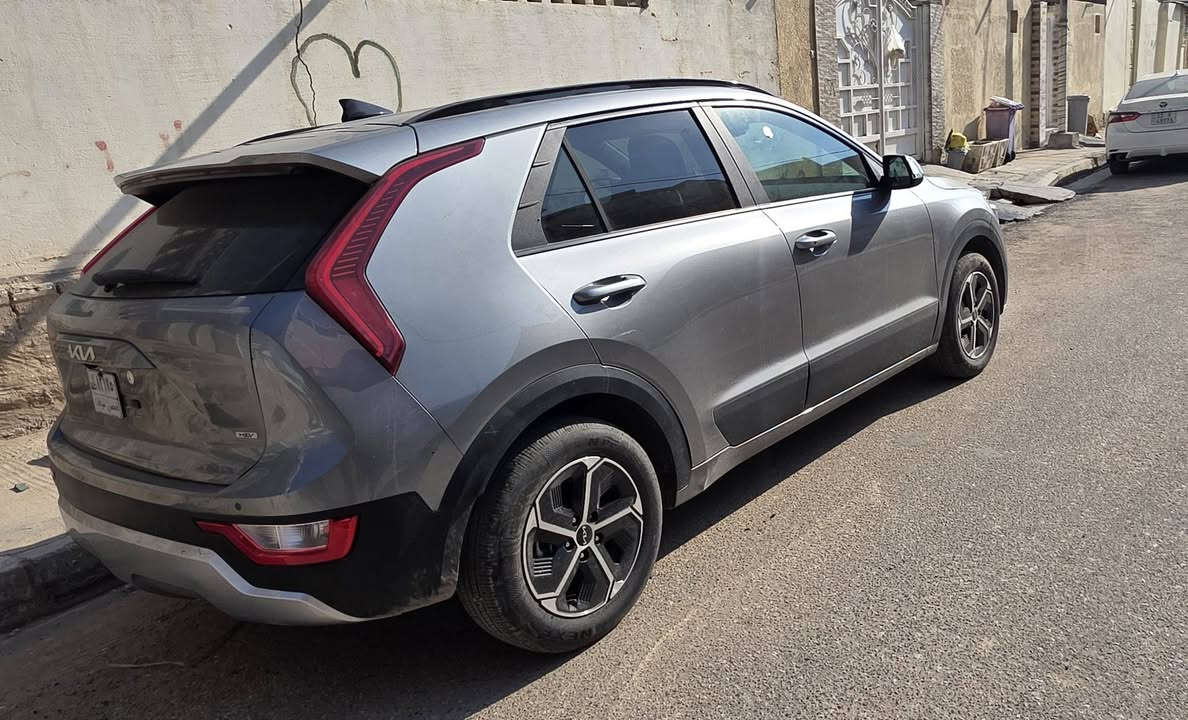 بسم الله وعلى بركة الله
كيا نيرو هايبرد 2024 EX بدون قطرات صبغ 

ماشيه 7 فقط بدون حادث سرقه الدعاميه فقط

وارجعه بلاديه نفس الاون صور المزاد مرفقه مع المنشور  

السياره نضيفه كلش بلاوقع اجمل تستلم مرقم بغداد 

ب 168 ورقه مكان السياره الفلوجه قرب مطعم حجي حسين

للأستفسار الاتصال ***********
