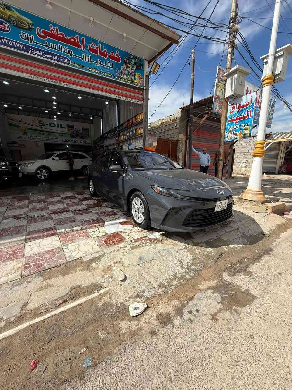 سلام عليكم كامري 2025 ماشيه ٤٩ حادث موجود بل منشور السعر ٢٢٠ وبيه مجال بسيط غير متواجد علئ الفيس ***********
