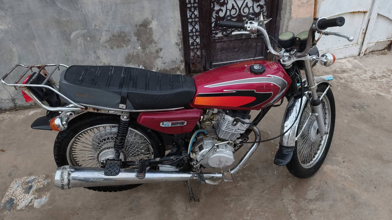 سلام عليكم دراجه اربع كير للبيع اوارق سكنر موديل ١٩ للستفسار الاتصال برقم وتساب ***********
