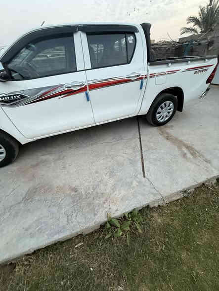 السلام عليكم بيكم ناصي موديل٢٤  باب اول ماشيه ٥٣ رقم أربيل كفاله عامه كير عادي السع ٢٥٥ وبيه مجال الشراي قليل العنوان واسط الشحيميه***********
