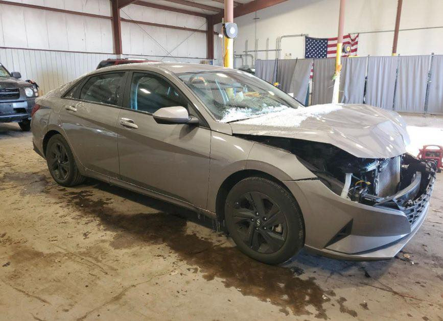 الانتره 2023 حره بدون رقم سياره حادثه بنيد فقط ماشيه 40 الف 
*********** 
السعر 144 وبيه مجال
