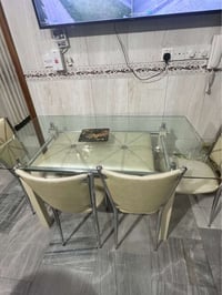 ميز طعام • منصور • بغداد