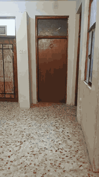 سلام عليكم شقه للايجار البلديات ضياء الحلفي ب350
***********
