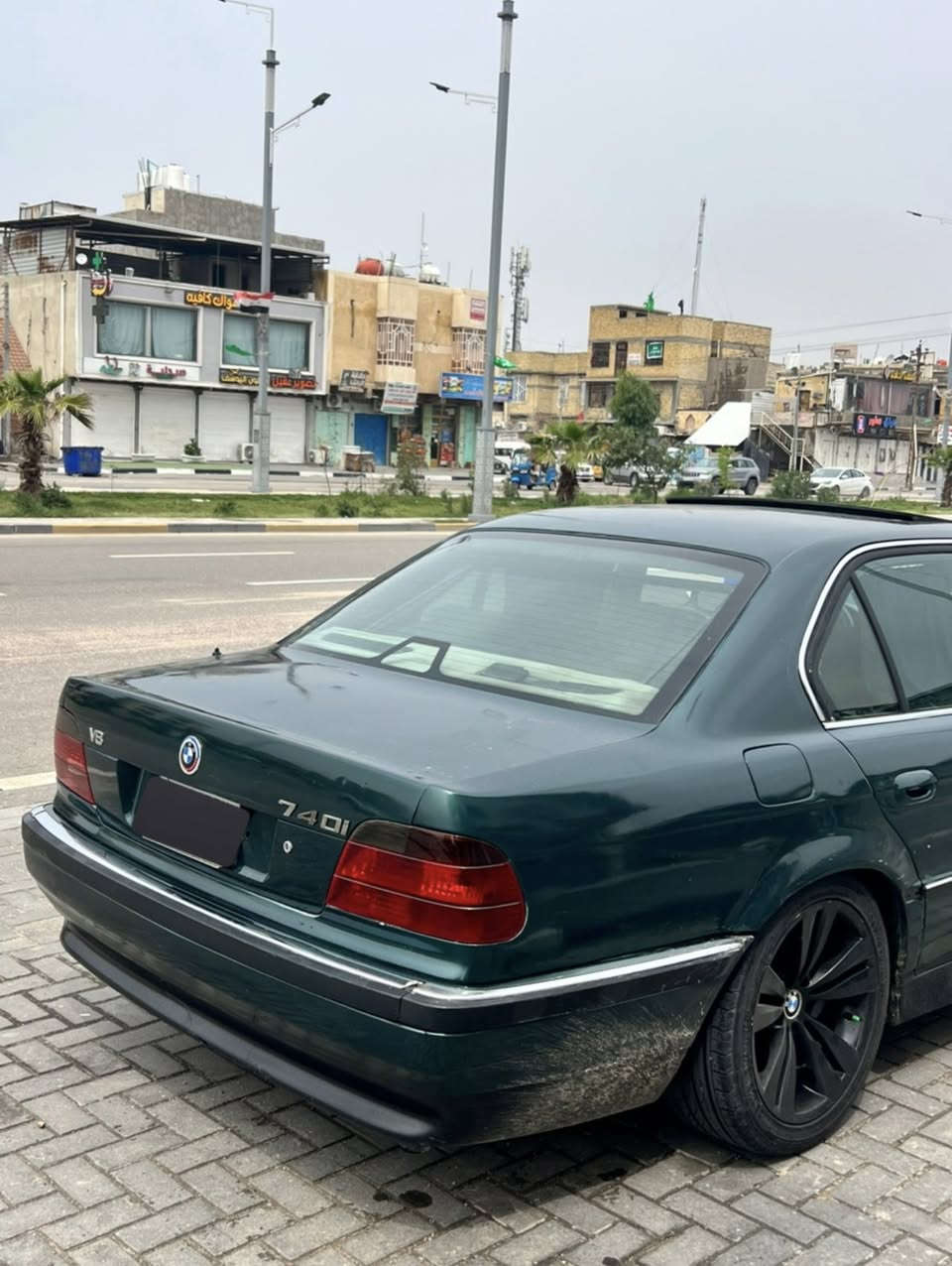 السلام عليكم 

بي ام كاسحه E38.                 حجم:740i

موديل 2000 اصل اصل سنويه وبليته

محرك. 44 داينمو هواء  

كير ومحرك نعمه من الله 

تبريد❄️ شغال وحلو 

رقم بصره مشروع وطني تحويل مباشر 

گفاله من الظربهـ القوية 

✅ سلايت جام طكتين تشغيل تلقائي

✅مري قلاب مع البك

✅جنطه شفط 

✅صاج ملكي
✅تحكم كشنات 

 ✅عده صندوق بلادي 

✅تخم ويلكب اصلي مختم bmw + تخم تاير

✅لايت زينون على العالي

✅هيترات جام جانبي

✅نضام ترميش لايت بلادي مع فتحه سوية

كهربائيات بلاد لا جطل ولا شي 

⚜️غرفه نظيفه و مرتبه. عوزه ملاحظات بسيطه. +بطانه باب سائق مو مرتبه البقيه نظاف. وتحكم جام ساعه يشتغل وساعه يوكف يرادله تبديل. 

💯جام اربعتهن شغالات ينزلن ويصعدن. يدات الأبواب كذلك اربعتهن شغالات من داخل وخارج 
 
حداده الاماميه صدر نص عمر  يرادلها تبديل 

 حداده صدر خلفي ممتازه و نظيفه 

  السعر :67 وبيه مجال لشراي يتصل ويجي يكلب
عنواني : البصره. للأستفسار***********
