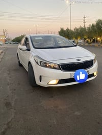 للبيع سيراتو كفاله مديل 17 السعر 130 وبيه مجال  موبايل 07807800809