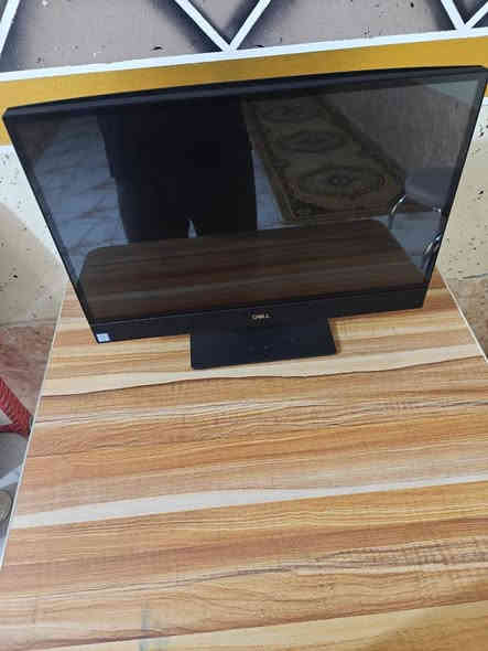 📢 عرض خاص – شاشة لمس All in One من Dell
الكيس والشاشة بجهاز واحد أنيق، يقلل الأسلاك ويجعل المكان منظم ومرتب ✨
🌟 عرض خاص – آخر القطع المتوفرة! 🌟
💰 السعر: 495 ألف دينار فقط

All in One الشاشة لمس  
💻 DELL OptiPlex 5260 – الجيل الثامن

---
🔹 المواصفات:
• 🖥️ المعالج: Intel Core i5-8500 – الجيل الثامن
• 🧠 الرام: 16GB DDR4
• 💾 التخزين: SSD 256GB
• 🖱️ الشاشة: 21.5 بوصة Touch Screen لمس
• 🎨 كرت الشاشة: Intel UHD Graphics 630
• 🪟 النظام: Windows 11 Pro أصلي ومفعّل رسميًا
• ✨ الحالة: نظافة ممتازة جدًا
• 🛡️ الضمان: استبدال لمدة أسبوع

---
🔌 المنافذ (Ports):
• 🔹 6 × USB (منها 2 × USB 3.1 لنقل البيانات بسرعة)
• 🔹 HDMI In & Out (لعرض أو إدخال الصورة من جهاز آخر)
• 🔹 LAN (لربط الإنترنت السلكي)
• 🔹 مدخل سماعة ومايك 3.5mm
• 🔹 قارئ ذاكرة SD Card
• 🔹 DisplayPort

---
⚙️ الاستخدامات:
✅ مثالي للطلاب والموظفين والأعمال المكتبية
✅ التصميم الخفيف والمونتاج البسيط
✅ مشاهدة الفيديوهات والتعلم عبر الإنترنت
✅ تجربة شاشة لمس مريحة وسريعة

---
🚗 يتوفر توصيل لجميع محافظات العراق
---
📞 للحجز أو الاستفسار:
📱 اتصال: ***********
📱 واتساب: ***********
