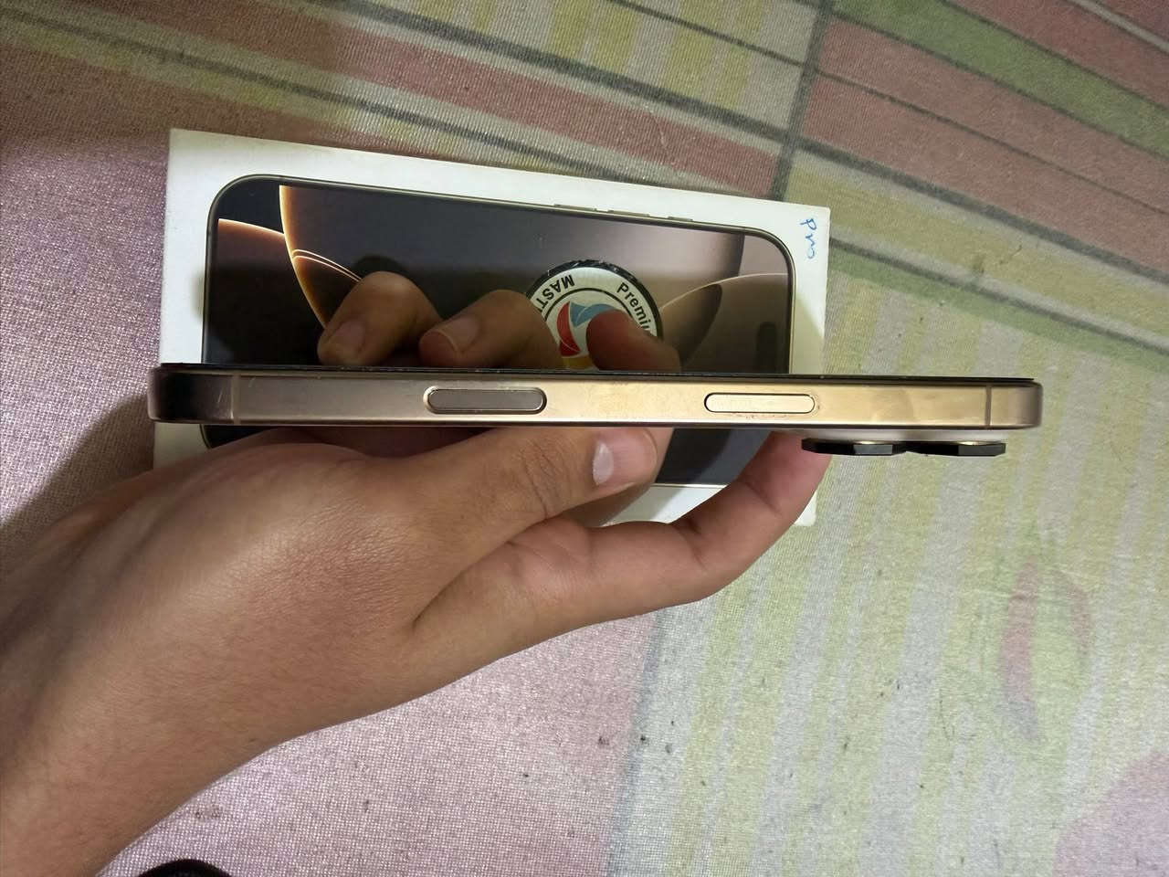 ايفون 16(pro)  فقط ذاكرة 256
بطارية 91٪؜ 🔋 
كامل ملحقات
الجهاز ضمان ماستر عربي شرق اوسط
العنوان بغداد البياع
السعر💵:1175وبي مجال حك الجيه
رقم الهاتف :***********
