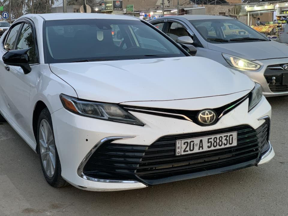 السلام عليكم للبيع فقط بدون مراوس كامري 2023 وارد أمريكي صبغ بند فقط مكانين بارد  من كير ومحرك صدر كلها على وضع الشركه 
السعر 180 وبيها مجال بسيط ***********
