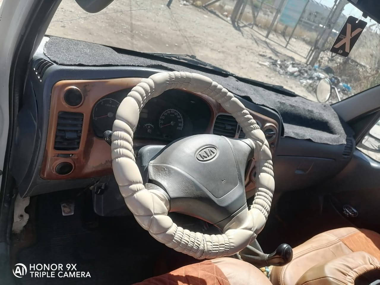 كيا حمل 3000مفتوح محرك ستاركس موديل 2005 مكان ديالى بعقوبه تبريد ثلج بدون محجر استفسار ***********
