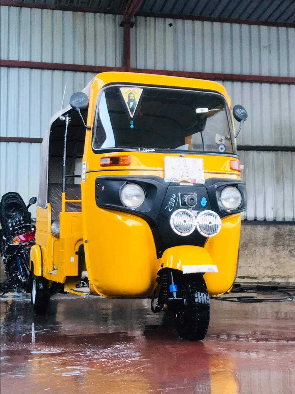 السلام عليكم تكتك مديل عشرين 20لبيع رقم وسنوية بسمي  كفالة عامة  مكينه سنجيل فقد التكتك خير من الله كبل لشارع مكاني بغداد التاجي ***********//*********** وهاذة رقمي بيكم خير وتدللون 🌿
