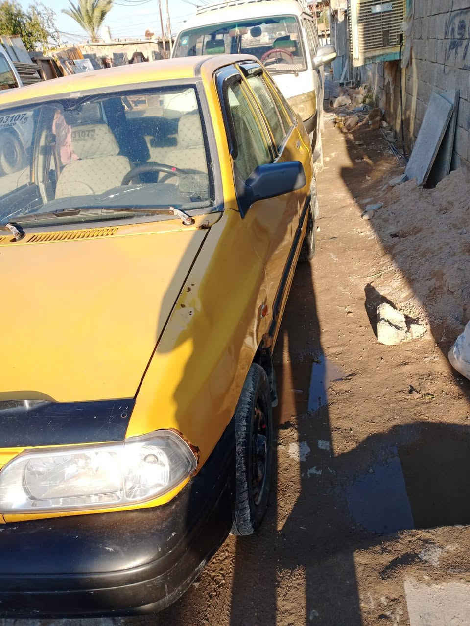 السلام عليكم سايبه 2012 سياره خير من الله بس المحرك بيتا بخير رقم انجليزي واسطت كهربائيات جير جديد محرك بيه تبخير العنوان بغداد سعر 20 رقم الهاتف***********
