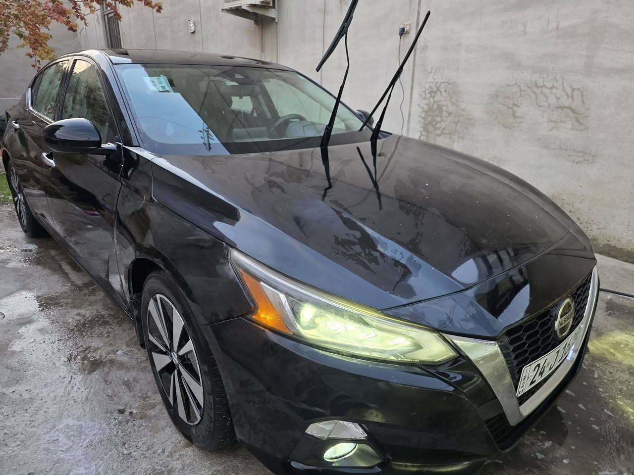 التما ٢٠٢٢ sv  فول بدون بنوراما
تشغيل عن بعد 
بصمات ابواب وصندوك
رادار امامي خلفي 
رادار جانبي نقطة عمياء 
لايتات ابيض 
حادثها حيل خفيف موجود رقم الشاصي بالصور 
ماشية ١٠٥ الف كيلو قابل للزيادة 
مكانها اربيل وموصل 
السعر ١٤٠ ورقة وبيها مجاال 
الاتصال للتفاصيل 
***********
