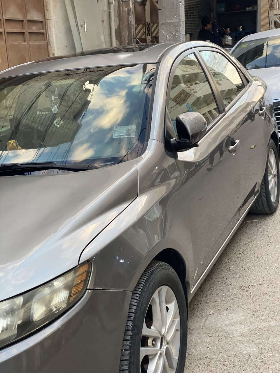 السلام عليكم كيا فورتي موديل 2012 بيع او مراوس ب سوناتا موديل 9 /10 سياره جاهزه
مابيها اي نقص 
كير محرك مابيهن. اي شي

صبغ فقط 3 قطع رش بدون معجون

جاملغين وباب سايق
مابيها معجون فقط شبر
مكاني فلوجه
***********

سعرها 88

***********
