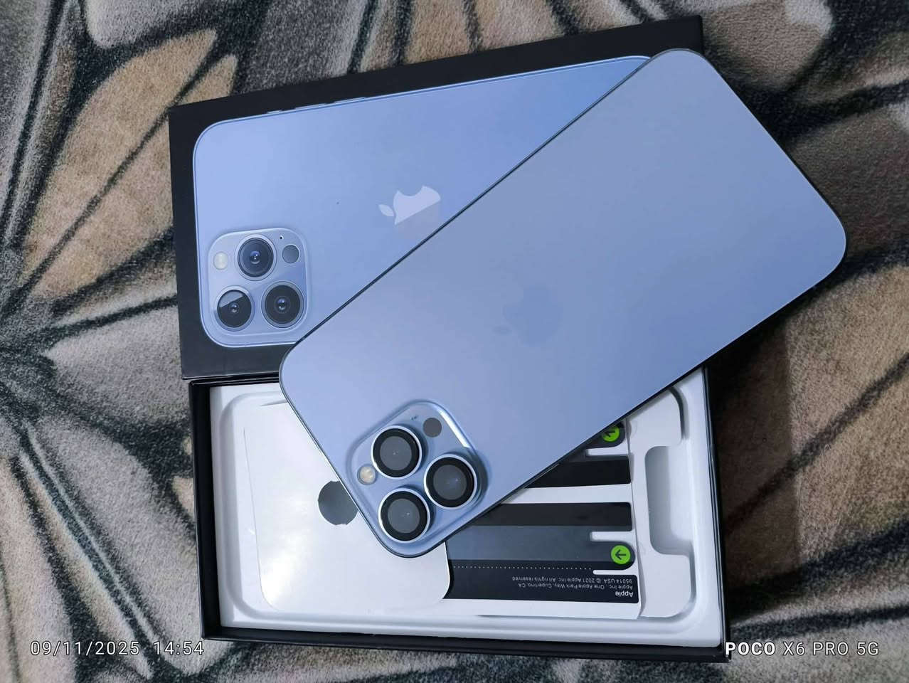 السلام عليكم للبيع ايفون ١٣ برو ماكس جهاز نضيف كلش  رايده ٥٧٥ وبي مجال قليل حك الجيه ***********
