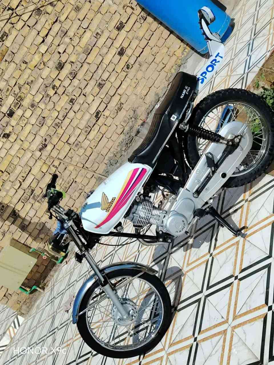 سلام عليكم درجة اربعه كير للبيع دراجه أوراق أصولية وأوراقه نضيفه وتعمير 25  مكينه ما مفتوحه 25  مكان دوانيه قضاء السدير ***********
