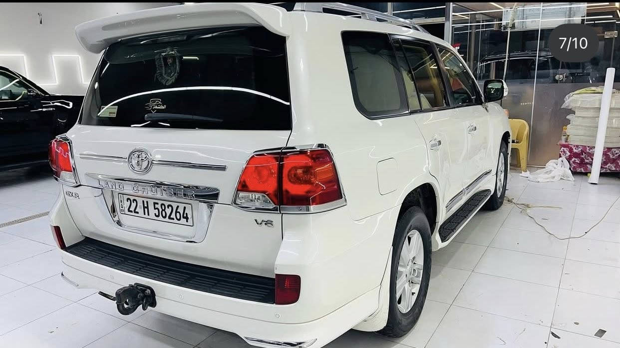 سلام عليكم لاندكروز للبيع موديل 2014
بريم مواصفاته معروفه 
ماشيه 147الف
مكفوله من كلشي عده شخط خفيف من الجاملغ للجاملغ
سعره 410 وبيه مجال 
***********
