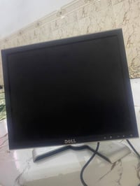 شاشه حجم ماعرف شكد ترهم مال كامرات ترهم تخلي عليه تصير حاسبه للبيع الس...