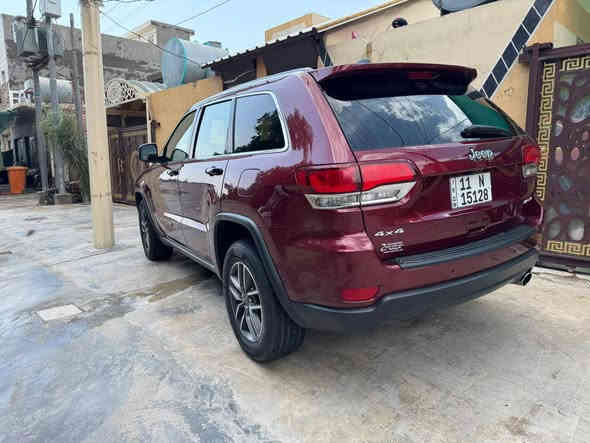 السلام عليكم 
جيب ٢٠٢٢ اصل شكل قديم 
ماشيه ٦٤ 
السياره ع وضع الشركه مكينه بلادي كير بلادي تخم تاير برجستون يابني اصل ويل كب لمتدد بلادي تفصيخ منظومه زنون حادثه موضح خفيف بدون دواخل فقط جاملغ صبغ والحداديه ع بلادي حتى فرممه بدله مال جناي وترايه وين متريد بسمي اني مستورده ورقمته بسمي  

ملاحظة اقراء المنشور كل تفاصيل مكتوبه بلمنشور ورقم شاصي كدامك 

الاستفسار ***********
