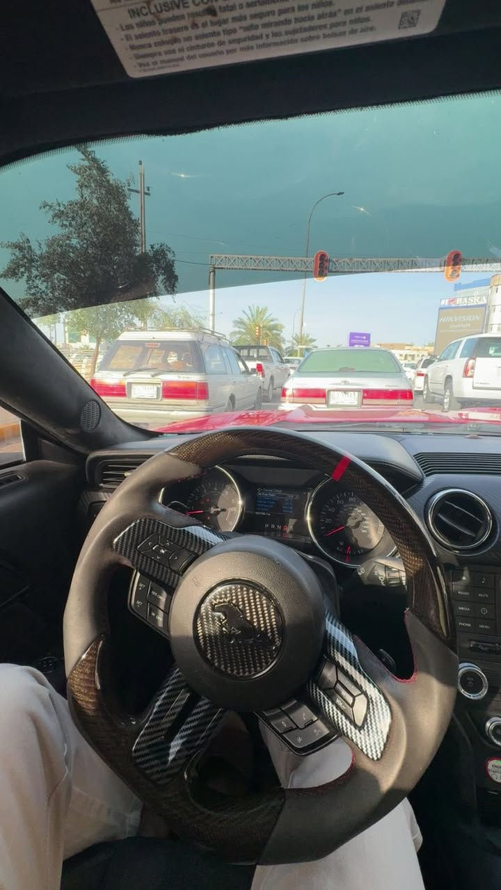 دركه  كاربون فايبر للبيع  شتريتها وماشديتها
15-17ترهم 
***********اتصال فقط
