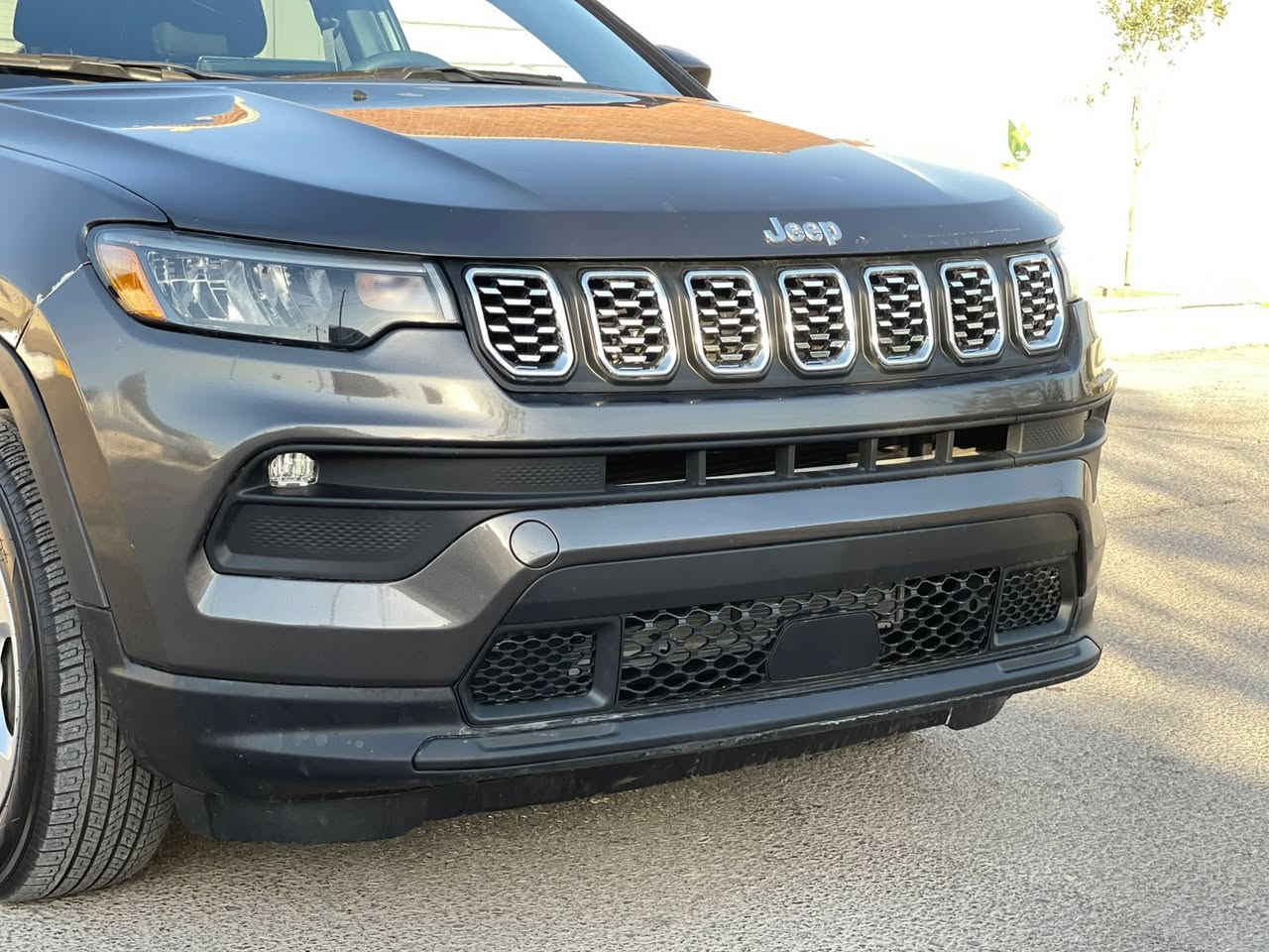 🚗 جيب كومباس 2023 سبورت
بدون صبغ وبدون تبديل

الموديل: 2023

المحرك: 2.0 توربو  4 سلندر بقوة 200 HP

ايرباك سليم ✅ 

العداد: 45000 

بصمة
4×4 

انظمة قيادة 
هاندبريك بصمة
لايتات LED
ويل كب
رادار 360 ْ امامي + رادار جانبي ونظام المحافظة على المسار
شاشة كليرة  10.1 انج تدعم Apple CarPlay و Android Aut
كاميرا خلفية 
نظام تثبيت السرعة التكيفي + تحذير النقطة العمياء

السعر 159
انارة LED نهارية مرايات كهربائية
‏*********** WhatsApp
‏*********** WhatsApp
‏*********** WhatsApp
📍 العنوان أربيل عنكاوا - قرب عنكاوا مول

#جيب_كومباس #سيارات_للبيع #جيب_نظيف #جيب_سبورت #سوق_السيارات #سيارات_العراق #بيع_سيارت
