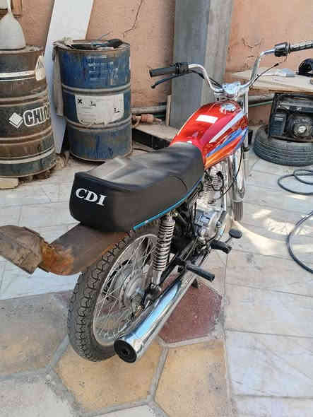 سلام عليكم
دراجه ايراني للبيع دراجه نضيفه و ما مفتوحه محرك شلامجه الدراجه تعمرت قبل  ٣ اشهر دراجه نضيفه بس السله بليه صبغ تأخذها تصبغ عله رايك السعر ٧٥٠ وبيها مجال الرقم ***********
*********** بيهن واتساب و ماسنجر شغال
