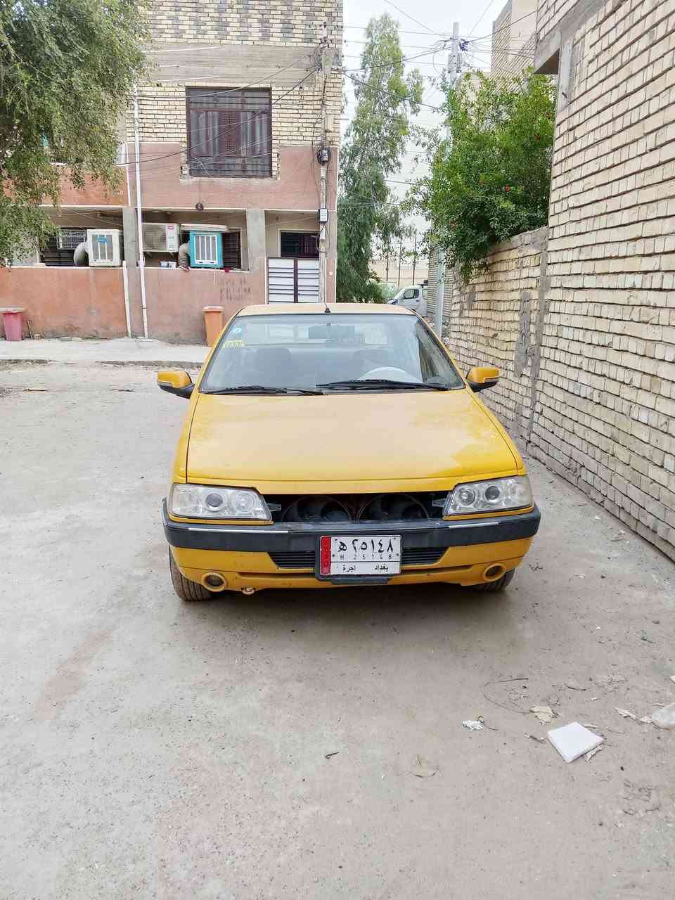 السلام عليكم بيجو لميس 2016 دشبول عالي سياره خير من الله تبريد جديد مكينه فرنسي جديده تخم تاير جديد عبوه فيتبم جديده شاشه ماصدات خلفي امامي جديد بيه بس هاذ الجاملغ ما مصبوغ لخياسات ملگطه كله ماباقي بيه نقص بس الصبغ ودعاميات سياره حلوه ترايه شرط للبصره رايده 45وبيه مجال حك الجيه الشراي يتصل ويدلل مكاني بغداد الشعب ***********
