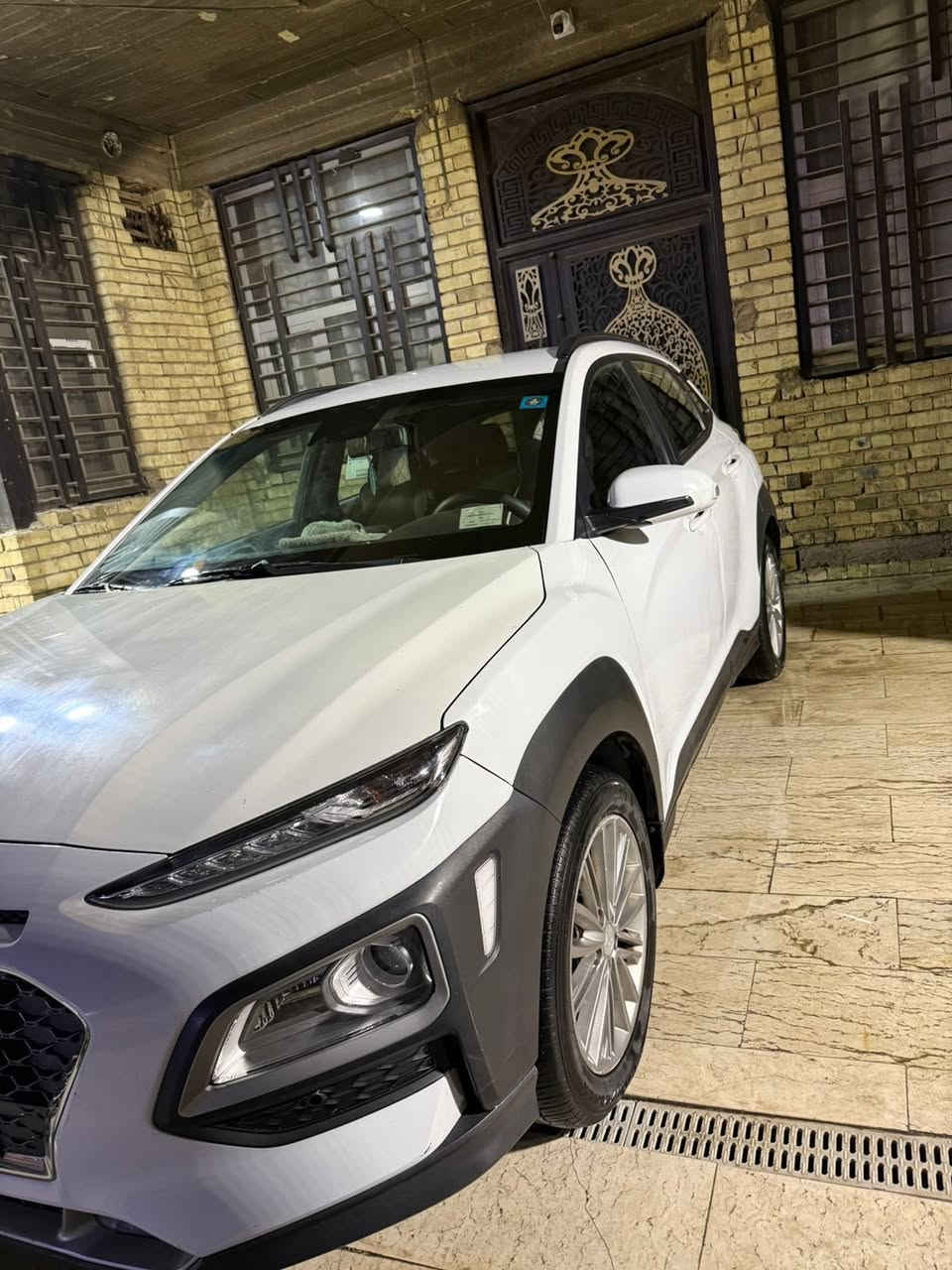 هونداي كونا ٢٠١٨
 رقم بغداد
 تحويل تاني يوم وارد امريكي بيها ضربة بالدعامية كما موضح بالصور ..محرك مجفت

السعر 105 ورقة وبيها مجال بسيط
 للاتصال واتساب
***********
