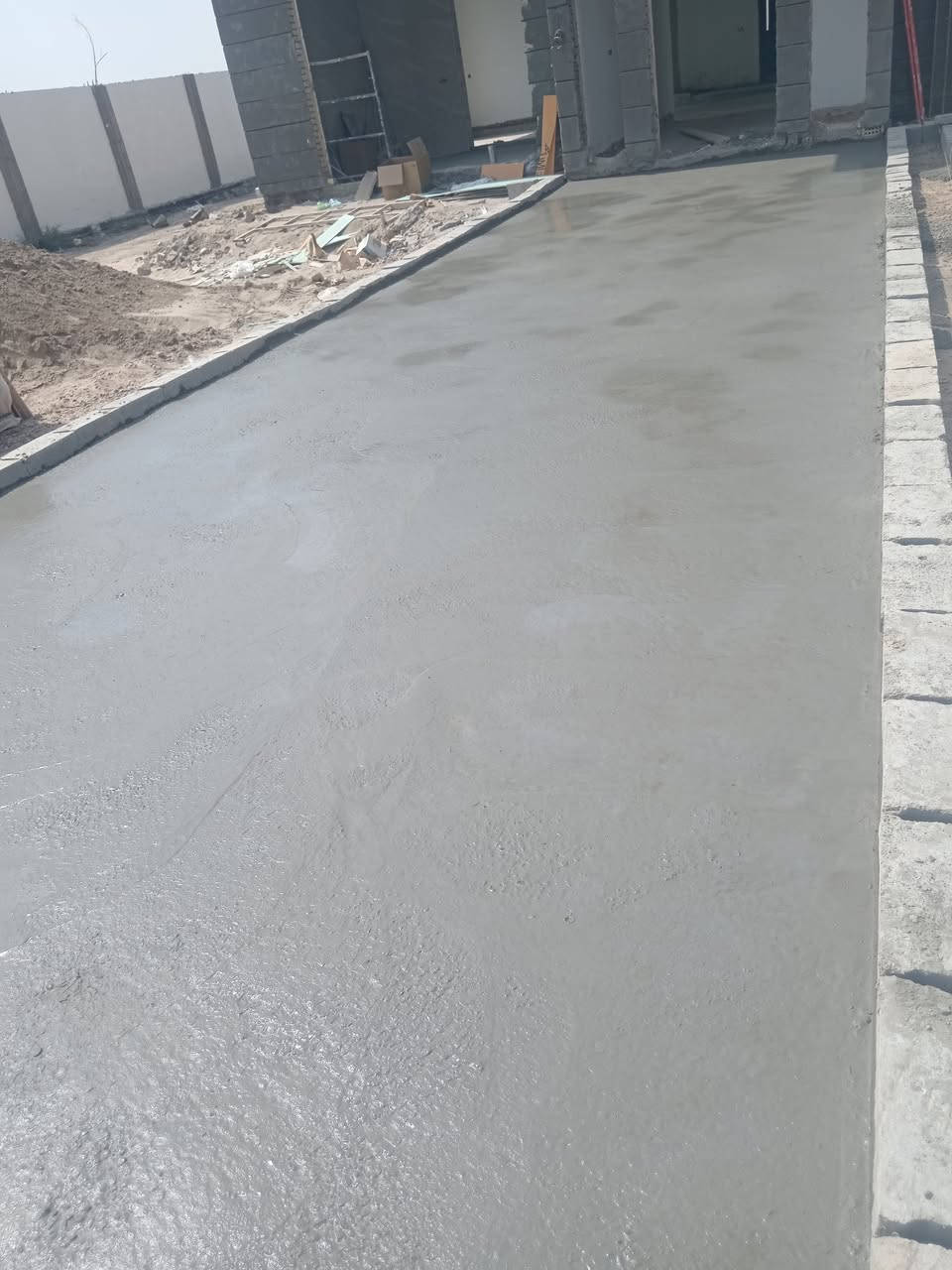 أفضل أنواع الكونكريت الجاهز وأفضل أنواع المواد  المستخدمة
🚧جودة=قوة=اخلاص=امانة=مواد خاضعة للفحص المختبري=مواد مضافة=سعر مناسب جدآ🚧
*اسمنت الماس🛑
**رمل كربلاء فحص🛑
*** حصو جلمود تكسير ٥_١٧ ٥_١٩🛑
****مواد مضافة من افضل واجود الماركات العالمية تقدم لك قوة ضغط عالية🛑  

.
قوة انضغاط عالية تفوق القوة المحدده
C25🌑
C30🌑
C35🌑
C40🌑
... *********** .
     ........***********.......
العنوان بغداد
