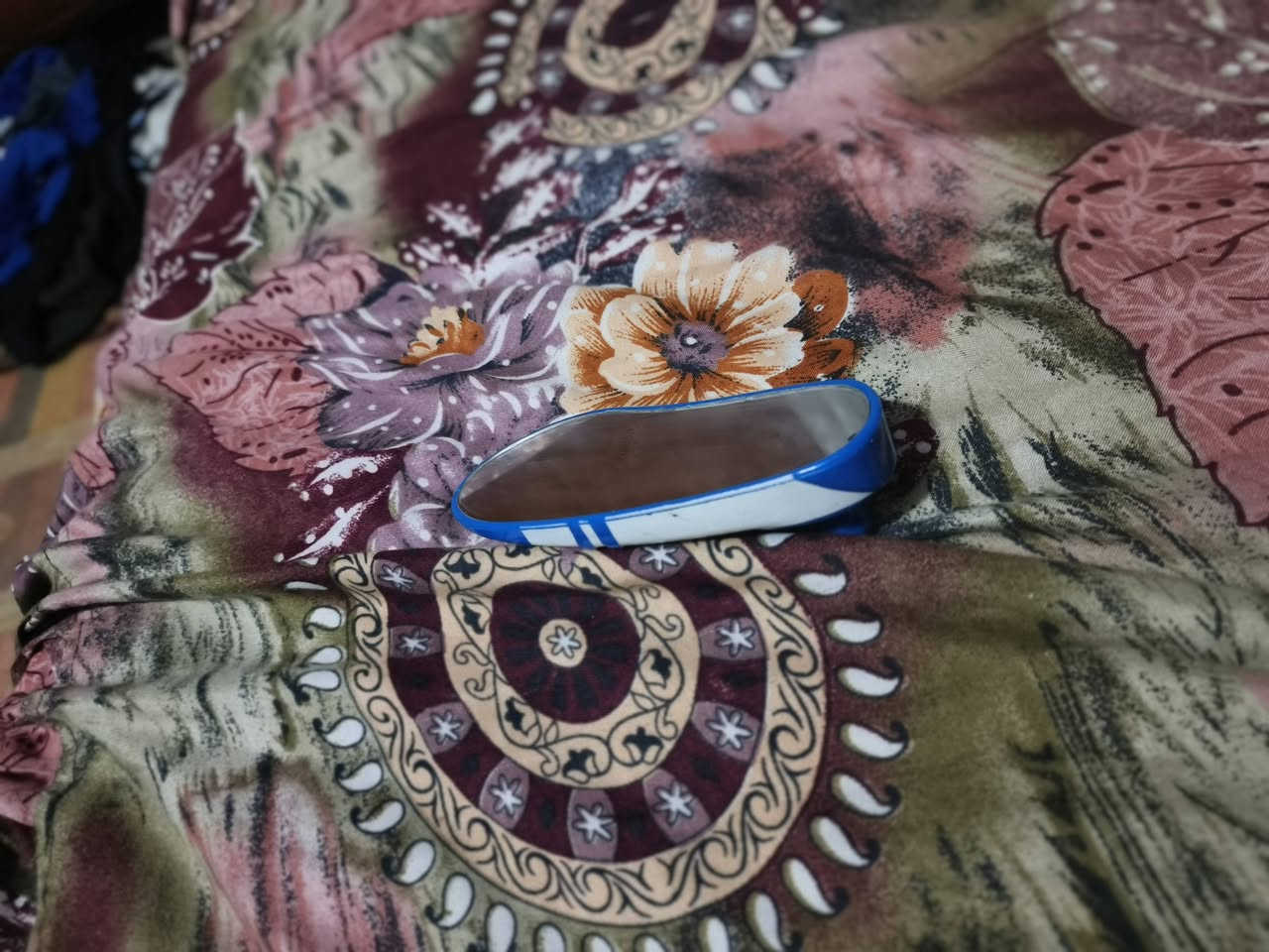 السلام عليكم. من رخصت الادمن قطع للبيع اتصل وتدلل ***********
