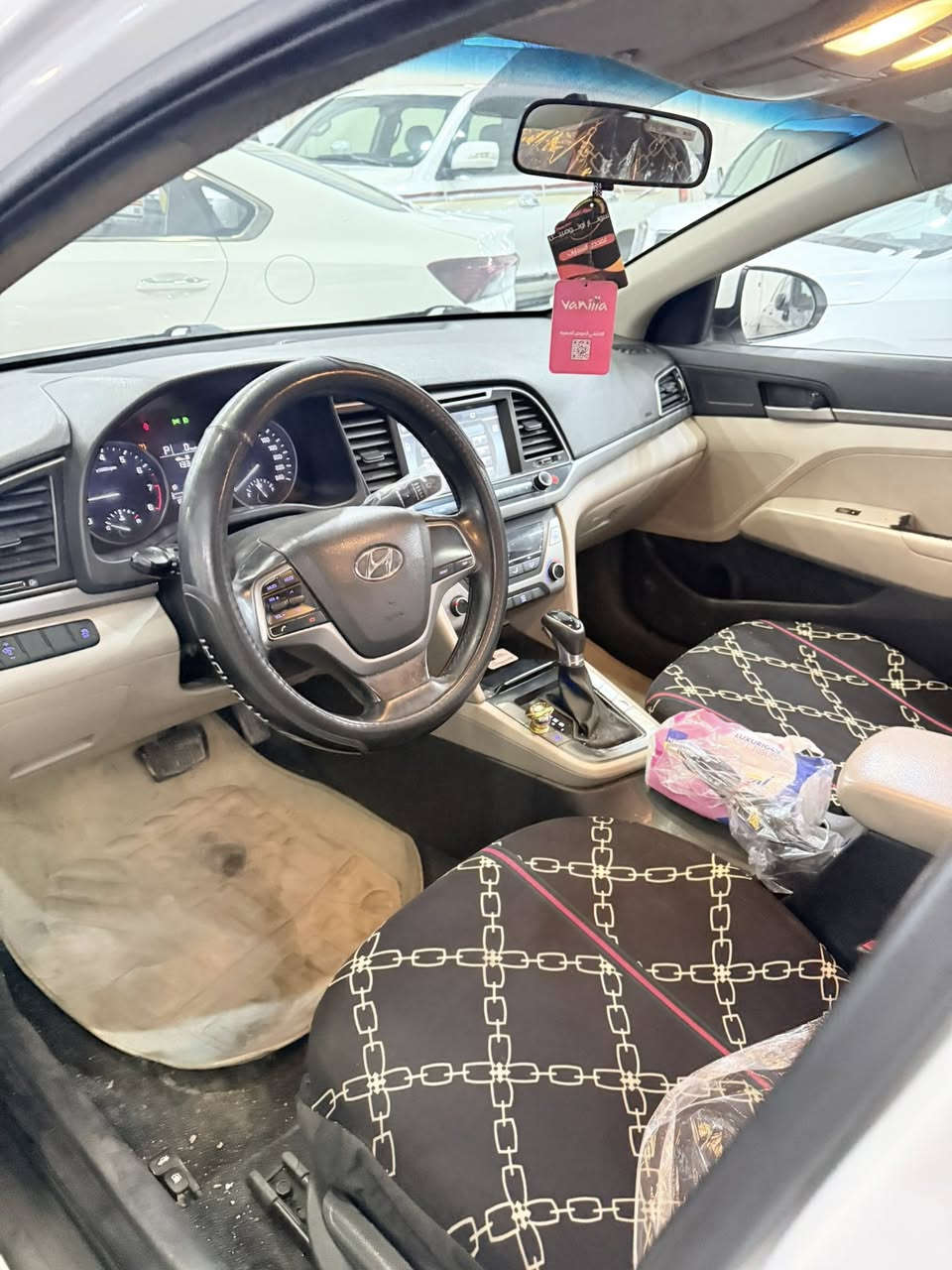 يهديكم معرض المميز لتجارة السيارات الحديثه ارق التحيات 🌿🙏. 

  ونخبركم عن توفر هونداي ألنترا موديل 2017خليجي سونار مرفق بل منشور 

  رقم اربيل الدولي سنوية هزه ارقام جديدة 

السعر :130ورقة بيهه مجال بسيط 

موقعنا: بغداد الكريعات شارع الوقف السني معرض المميز 

***********ياسين
