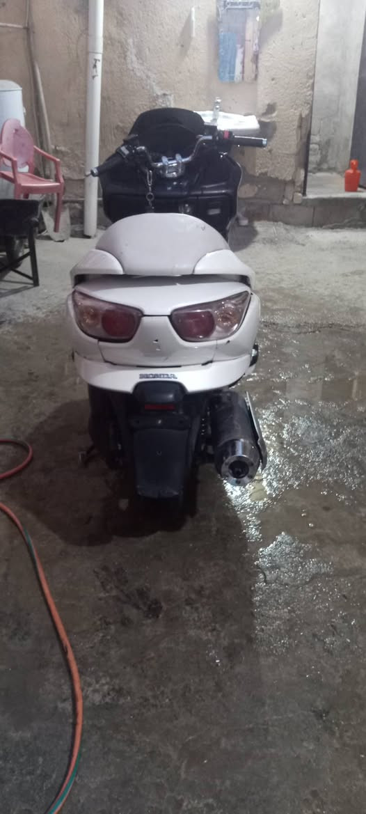 سلام عليكم  دراجه فورزه صفر 9 دراجه خير من الله  ونضفته زين البيع المكان بغداد زعفرانية ***********
