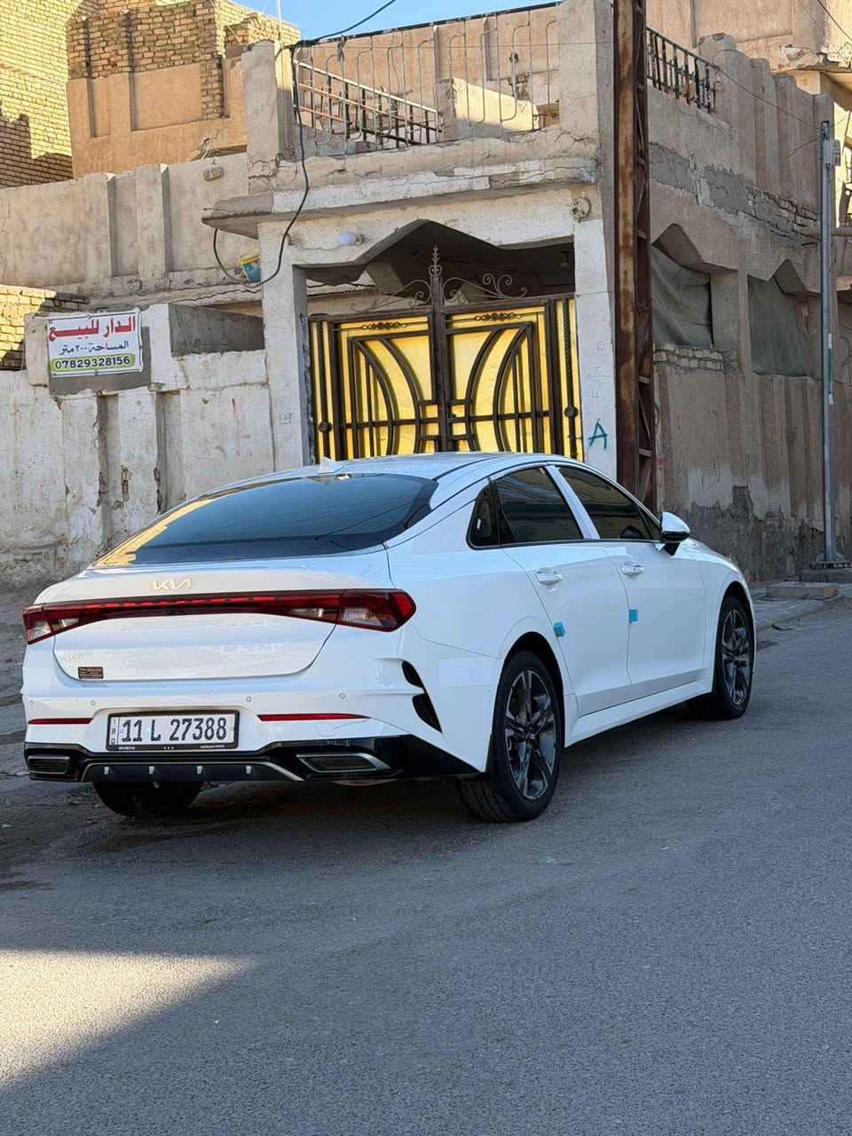 السلام عليكم 

للبيع كيا K5 2023 لون ابيض 

الممشى 47 ألف كم

خليجي وكالة  / كفالة عامة
حالة ممتازة جداً

المواصفات:
محرك 2000 دوش 
كير أوتوماتيك
كاميرا خلفية
حساسات أمامي وخلفي
شاشة + Apple CarPlay
قطعتين تبريد 
تشغيل عن بعد 
بصمه 
مري شفط 
اشاير بالمري 
فول ماعده الفتحه 
السيارة نظيفة جداً وجاهزة بدون أي مصاريف رقم بغداد بأسمي تحويل ثاني يوم 
السعر:222$ بيها مجال
***********
