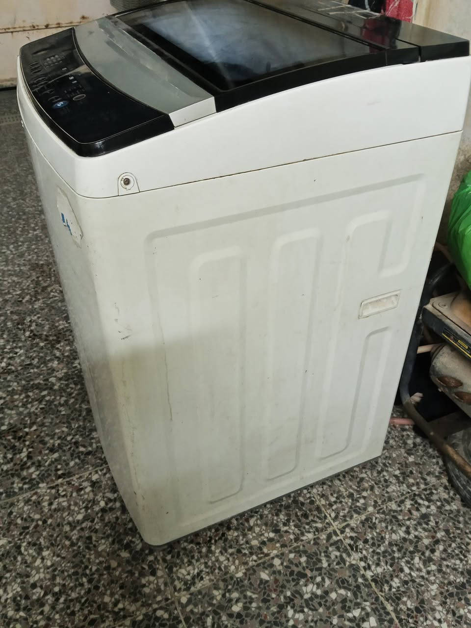 غساله لبيع سعر 110 بيه مجال المكان بغداد جسر ديالى القديم هذا رقم ***********
