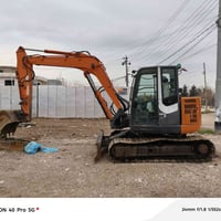 حفارة هيتاشي • حجم 85 • موديل 2008