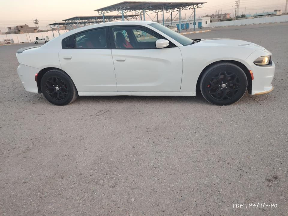 سلام عليكم جارجر للبيع موديل  ١٦ معلايه ١٨ مكفوله من ضربه بيه صبغ جاملغ امامي وشويه بلباب اثر دحكه مكينه كير تبريد حداده كله جديد جاهزه من كلشي سعر ١٦٠وبيه مجال
مكاني البصره القرنه  ‭٠٧٧٠ ٦٢٤ ٩٨٦٧‬
